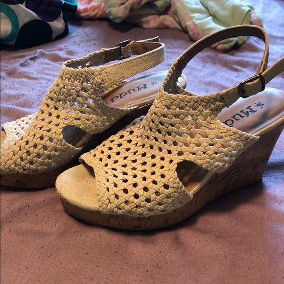 Mesh wedge heels - Picture 3 of 3